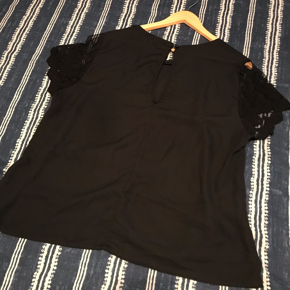 CHARLOTTE RUSSE Blouse - Picture 3 of 8